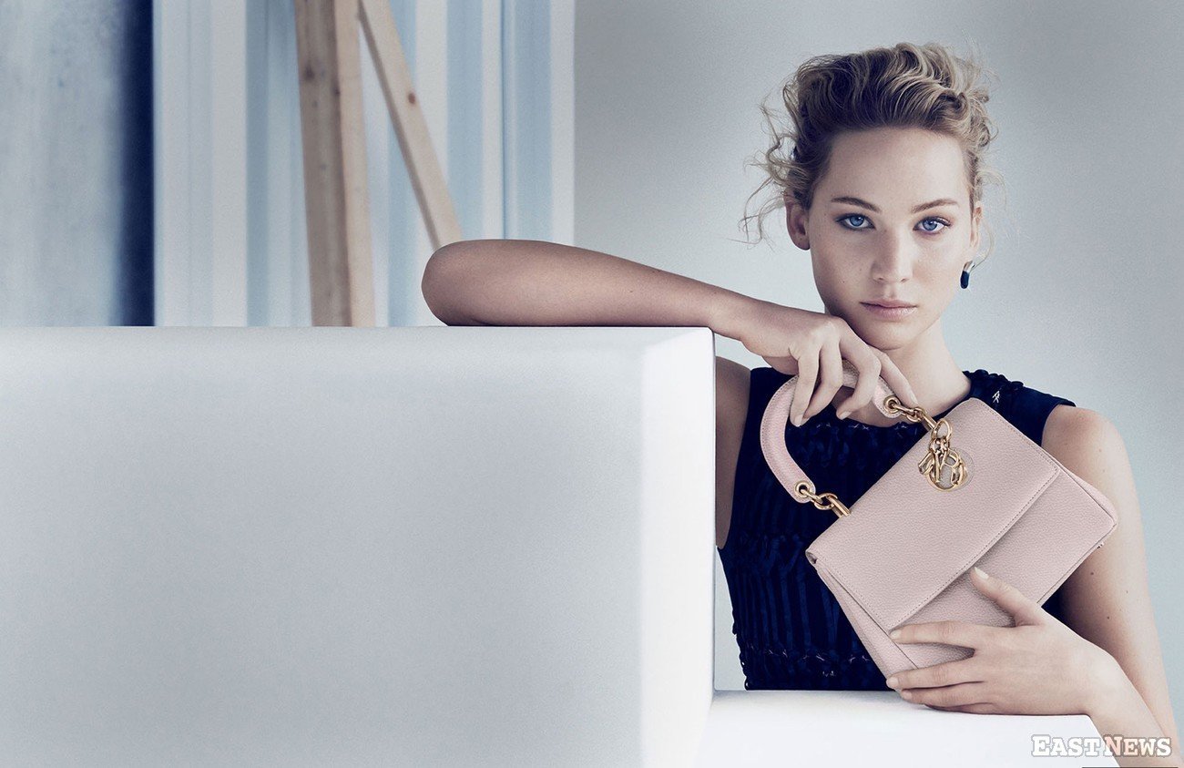 Ile twarzy ma Jennifer Lawrence u Diora?