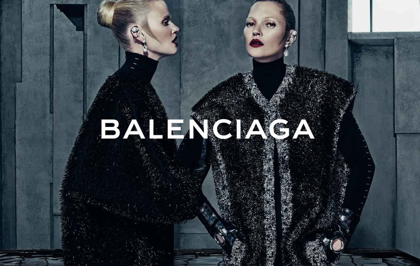 Kate Moss i Lara Stone w kampanii Balenciaga