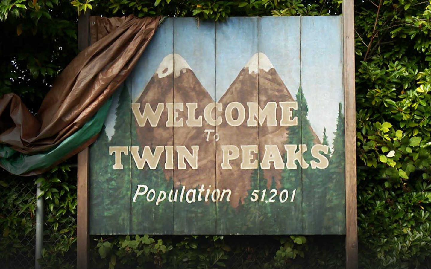 Już teraz możecie kupić ubrania inspirowane „Miasteczkiem Twin Peaks”