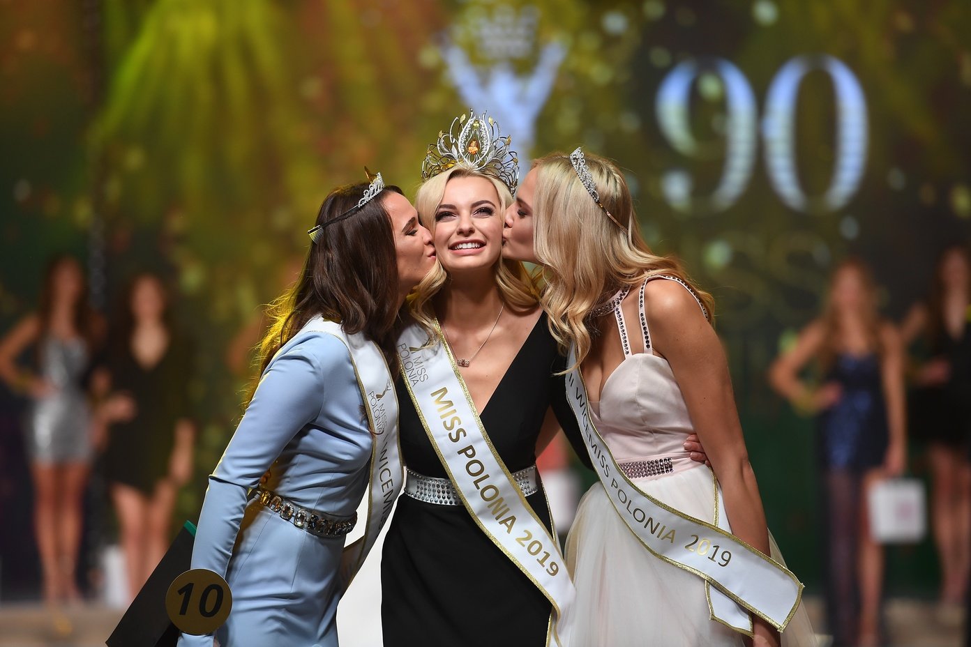 Miss Polonia 2019: Najpiękniejszą Polką zostaje Karolina Bielawska