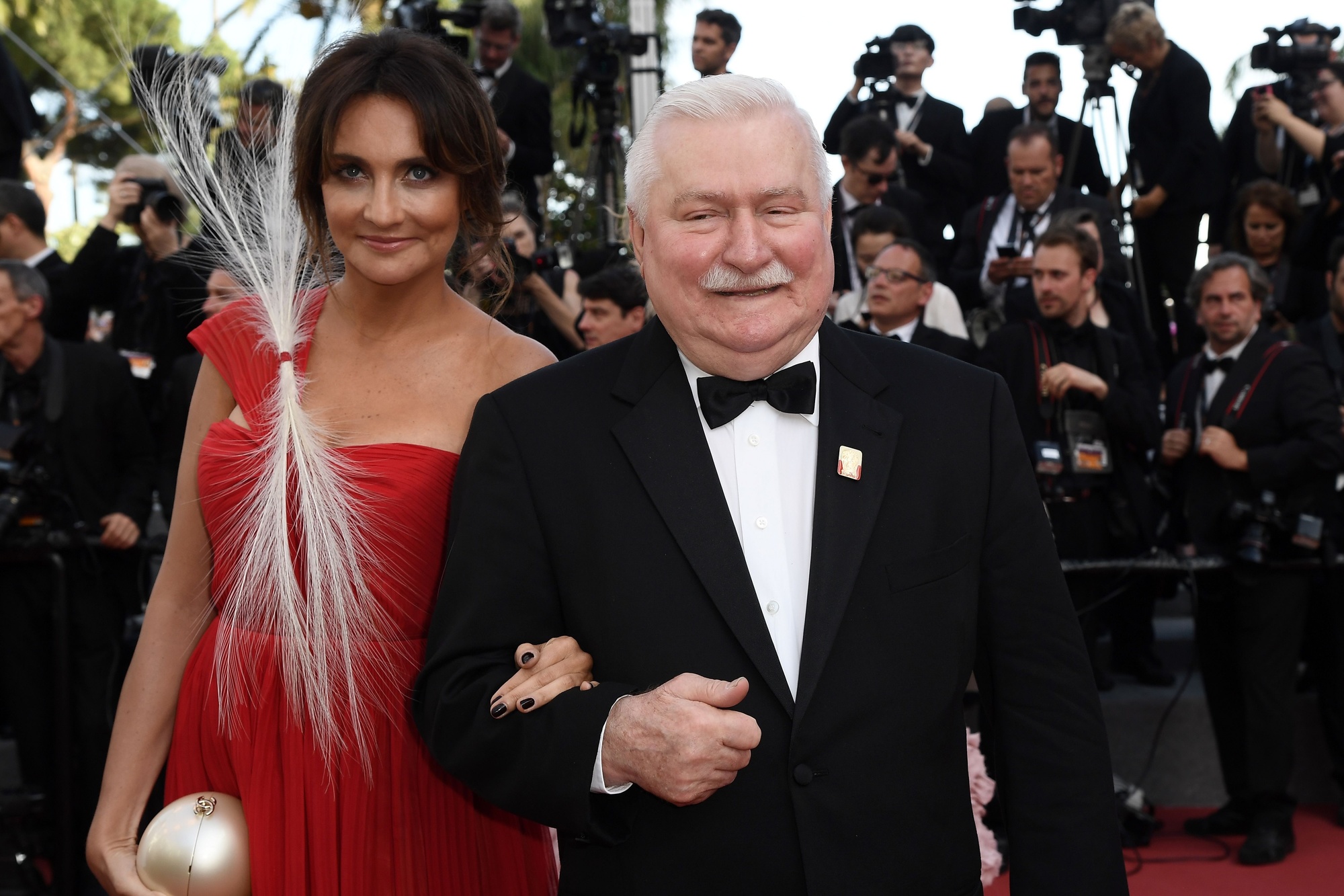 Hot or not: Dominika Kulczyk pod rękę z Lechem Wałęsą na festiwalu w Cannes [SONDA]