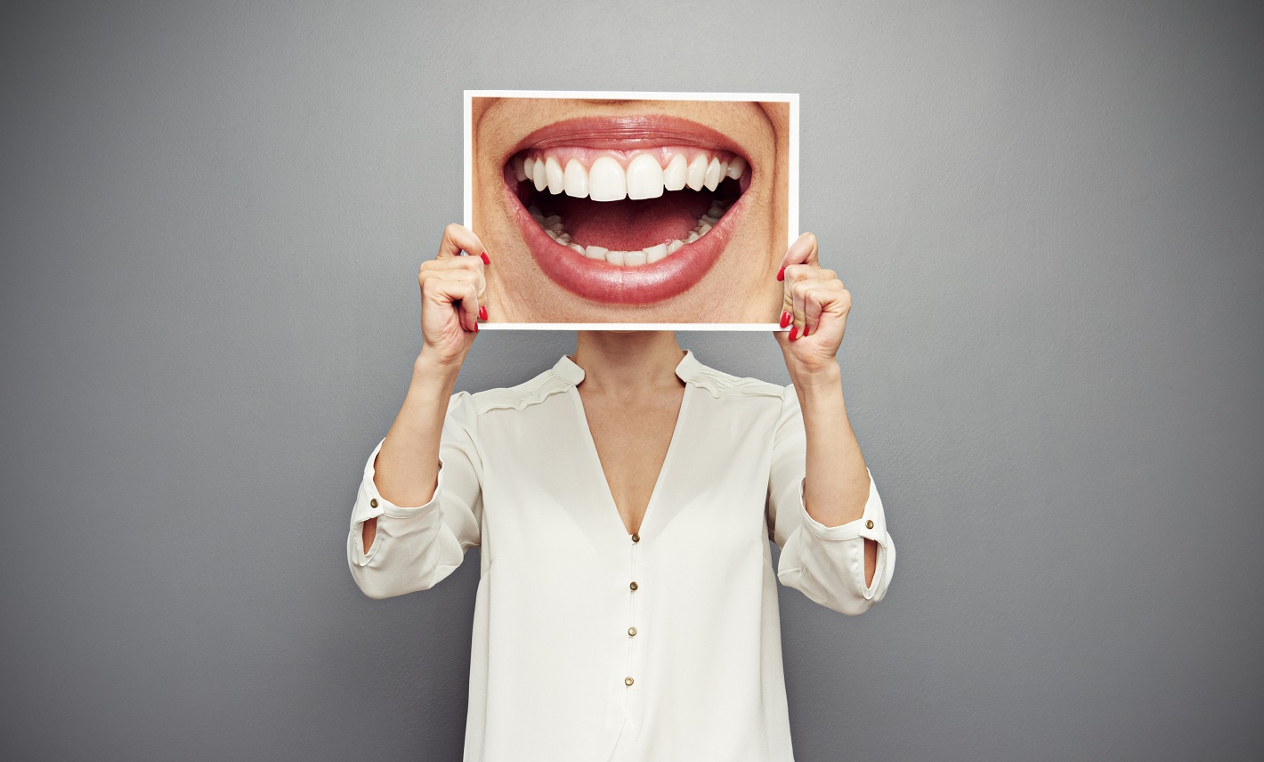 Wiemy, co robić by cieszyć się pięknymi i zdrowymi zębami