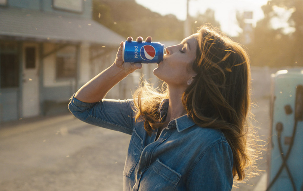 Cindy Crawford powraca w reklamie Pepsi