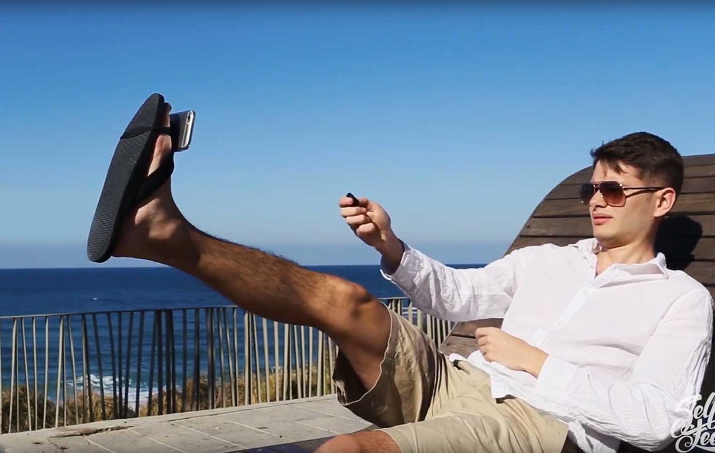Oto najnowszy wynalazek ludzkości: zrób selfie swoją nogą