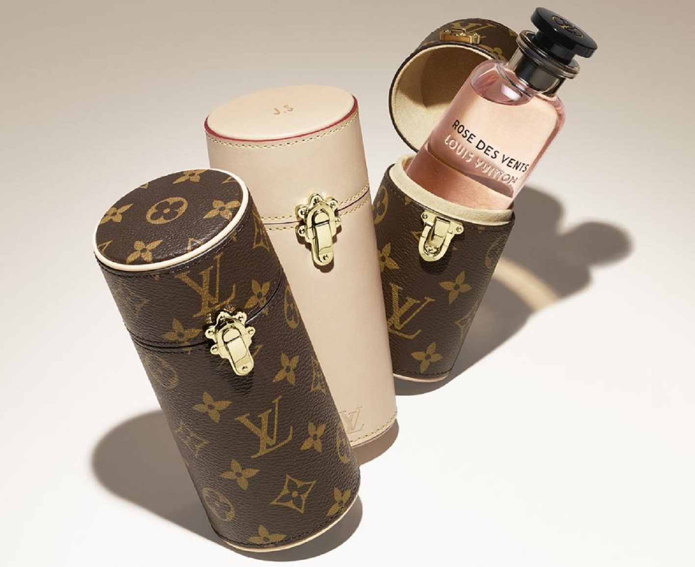 Dom mody Louis Vuitton zaprojektował podróżne opakowanie na perfumy.  Kosztują