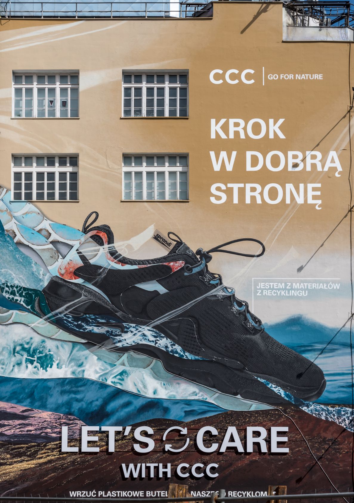 Let’s care with CCC – wyjątkowy mural w centrum Warszawy