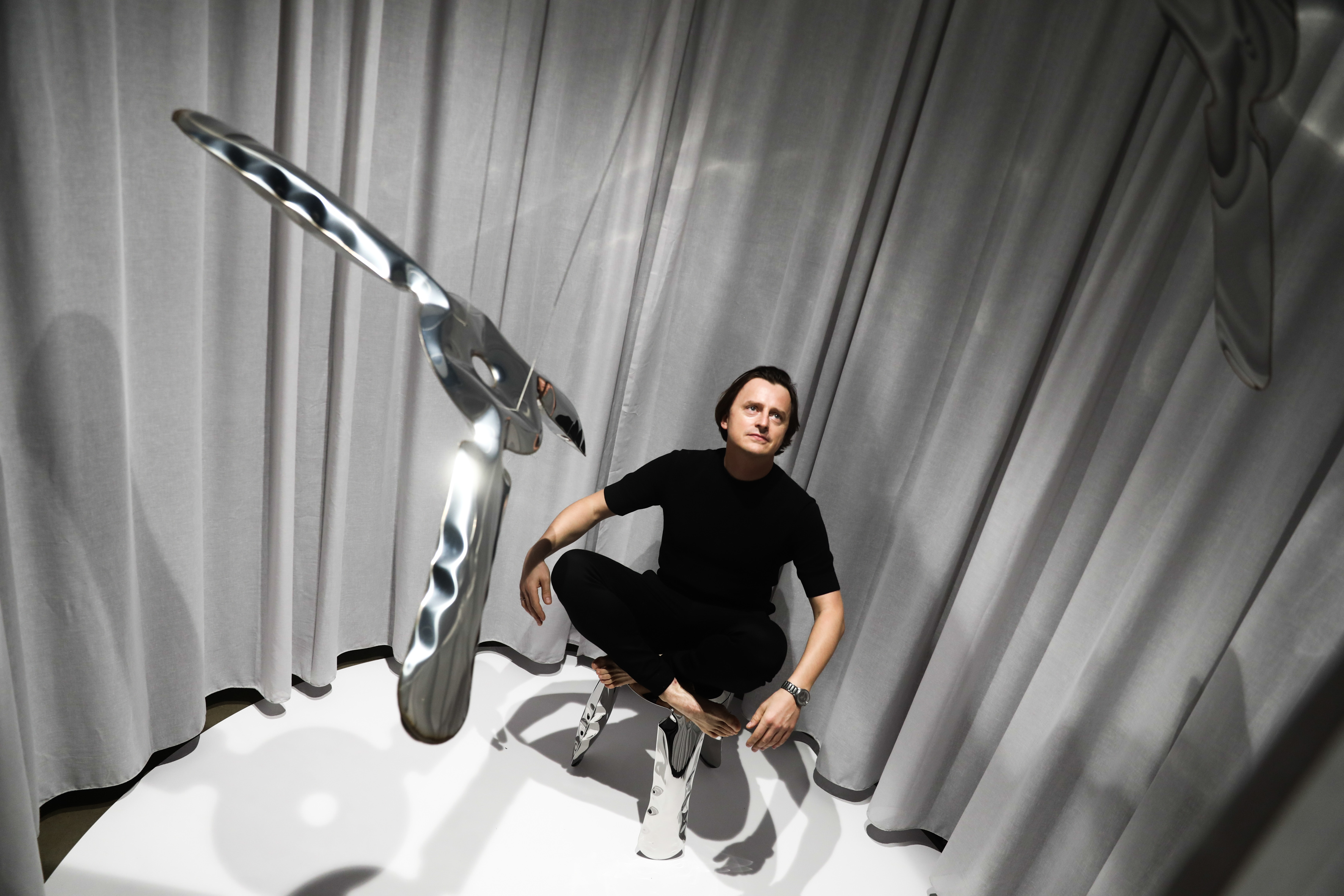 Bajkowa i tajemnicza wystawa „Inflatales” Oskara Zięty