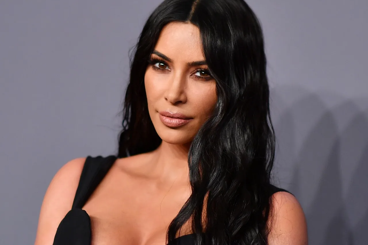 Kim Kardashian oficjalne dołącza do teamu American Horror Story