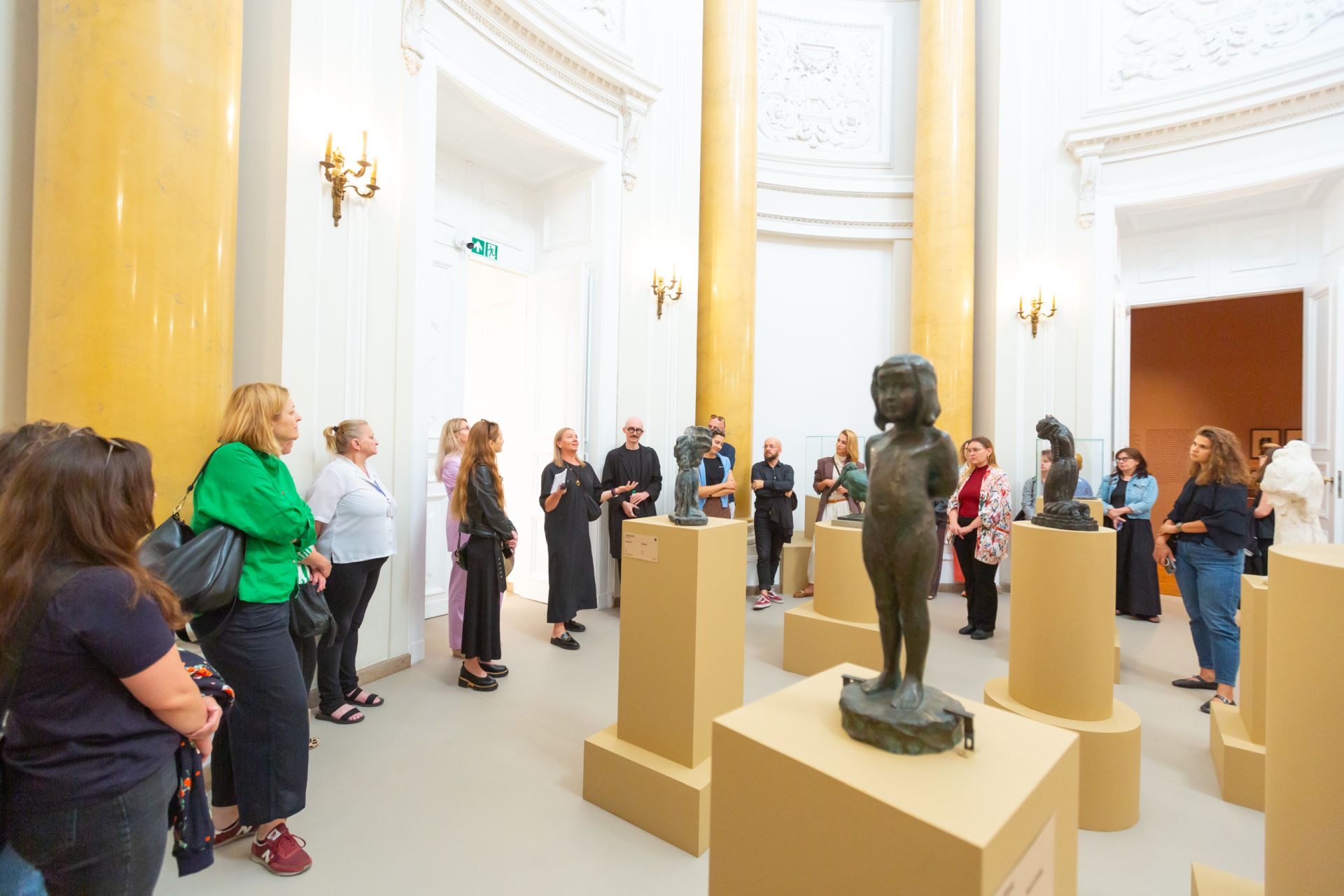 DOMOTEKA łączy światy. Design i rzeźba w KRÓLIKARNI