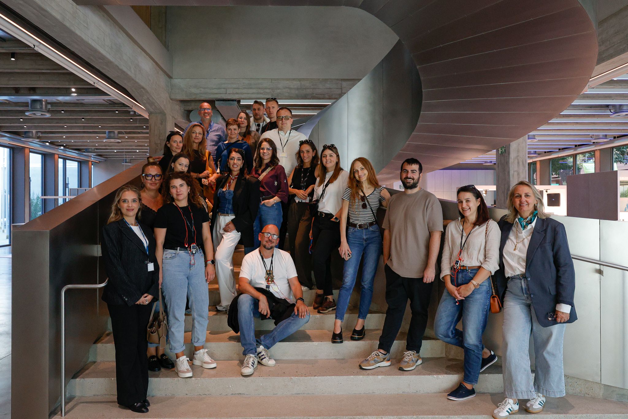 Partnerstwo w praktyce. Ambasadorzy Kontakt-Simon z wizytą w Barcelonie