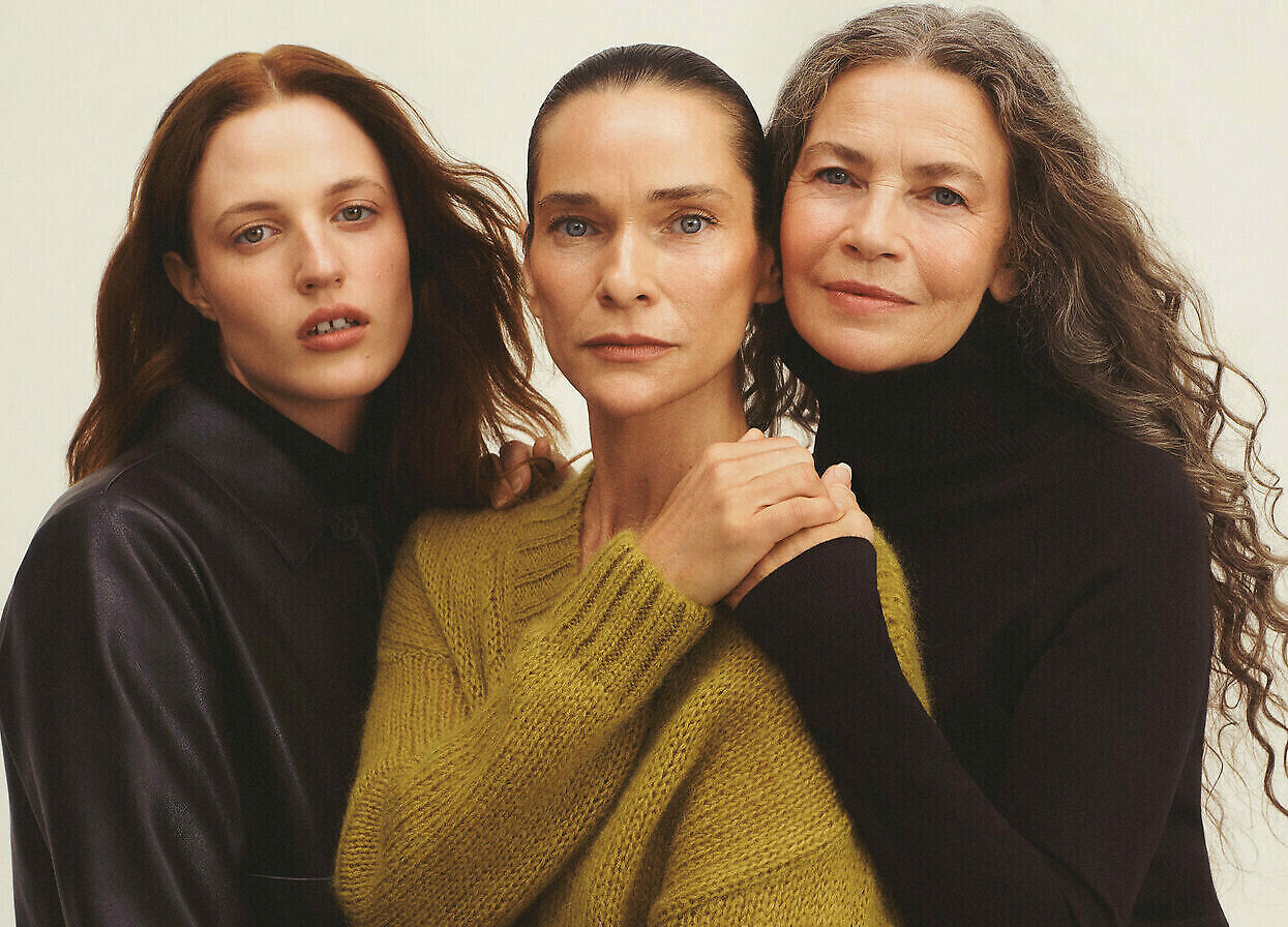 TUUGETHER FOREVER. WIERZYMY W RELACJE NA LATA. TWOJE UBRANIA CHRONIMY DZIESIĘCIOLETNIĄ GWARANCJĄ