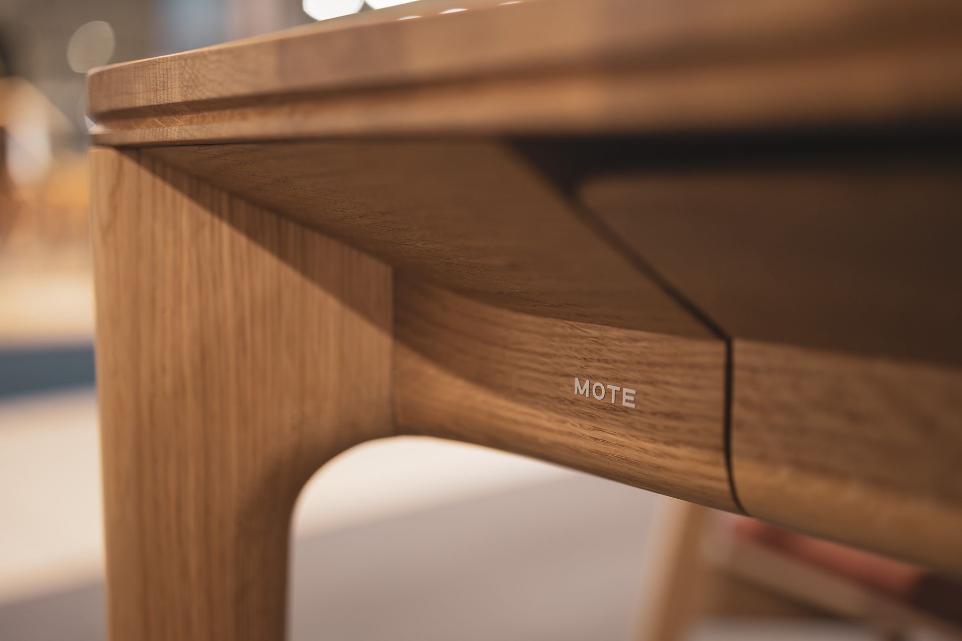 Na przekór masowości. Co o współczesnym designie mówi debiut MOTE podczas Warsaw Home & Contract 2025?