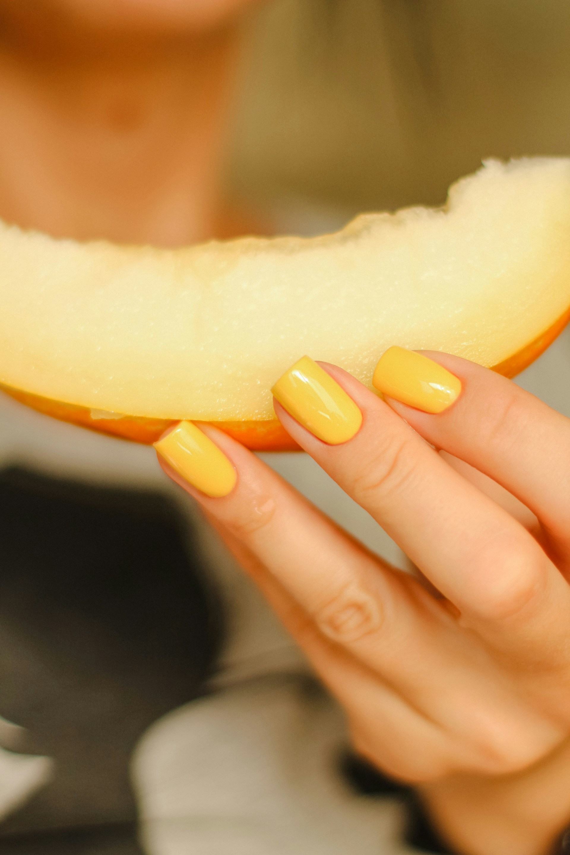 Manicure: elegancja w subtelnych detalach