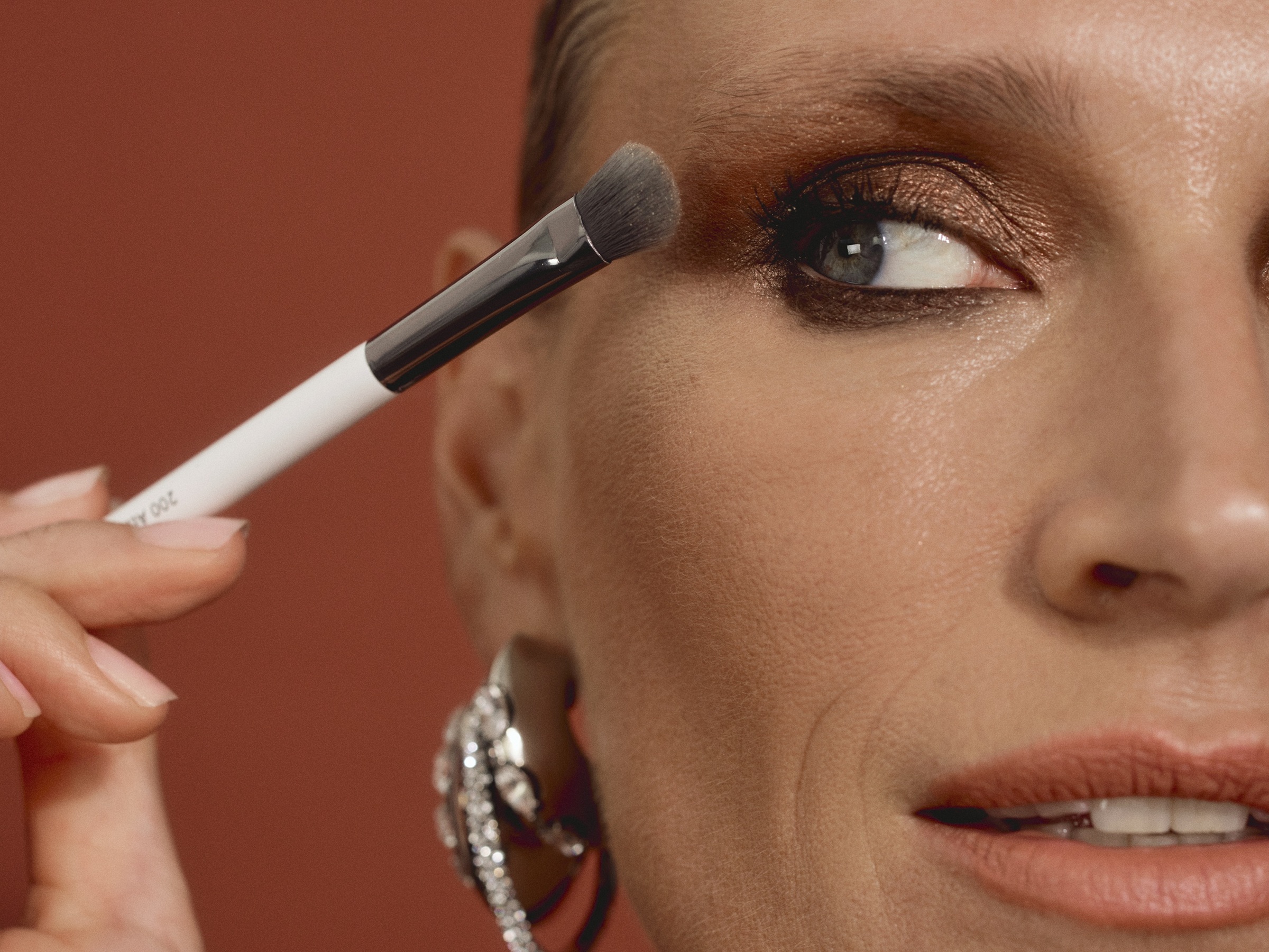 Kurs makijażu na&nbsp;prezent? Idealny pomysł dla fanek beauty!