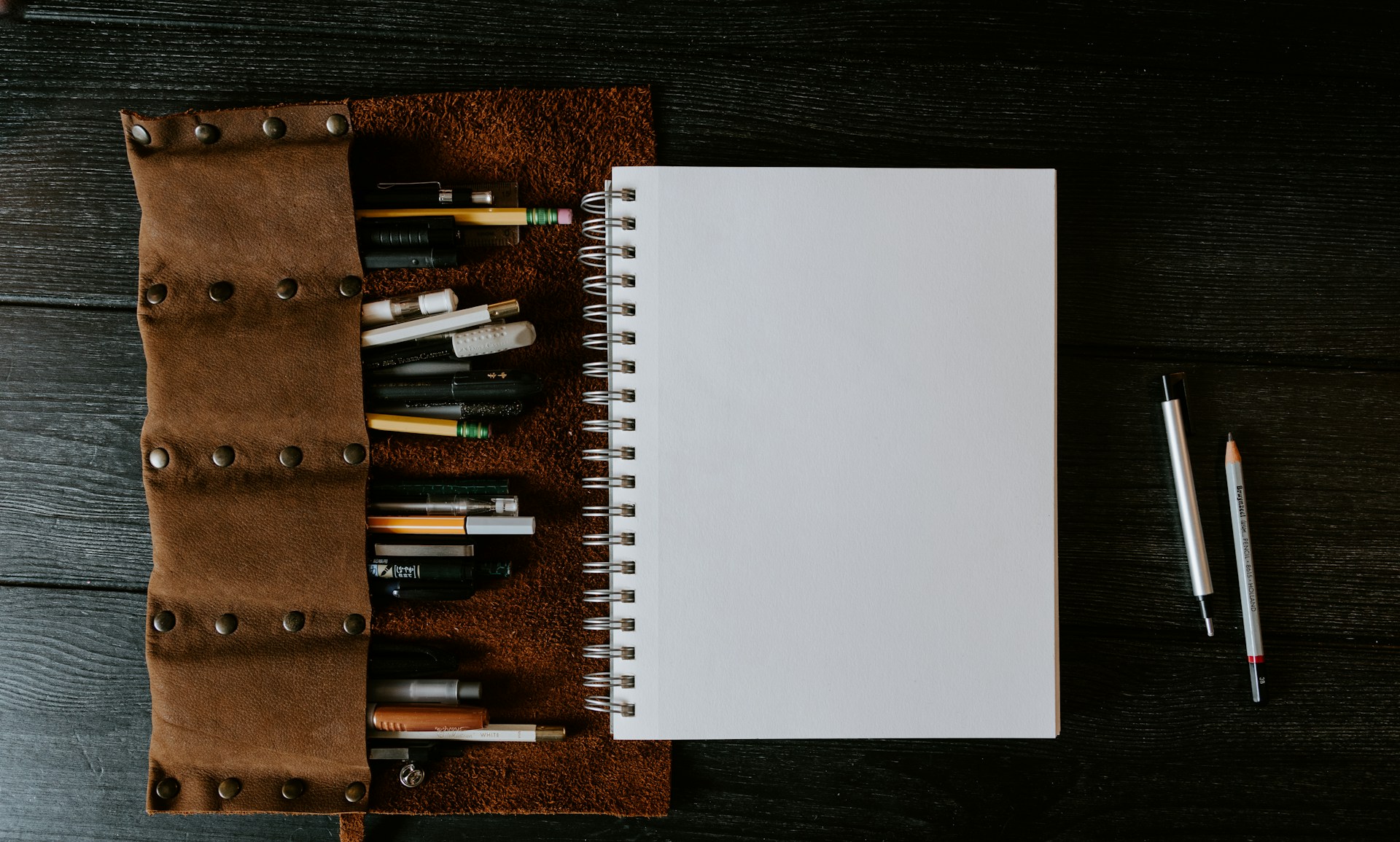 Bullet journaling – sztuka planowania, która zamienia się w kreatywną terapię