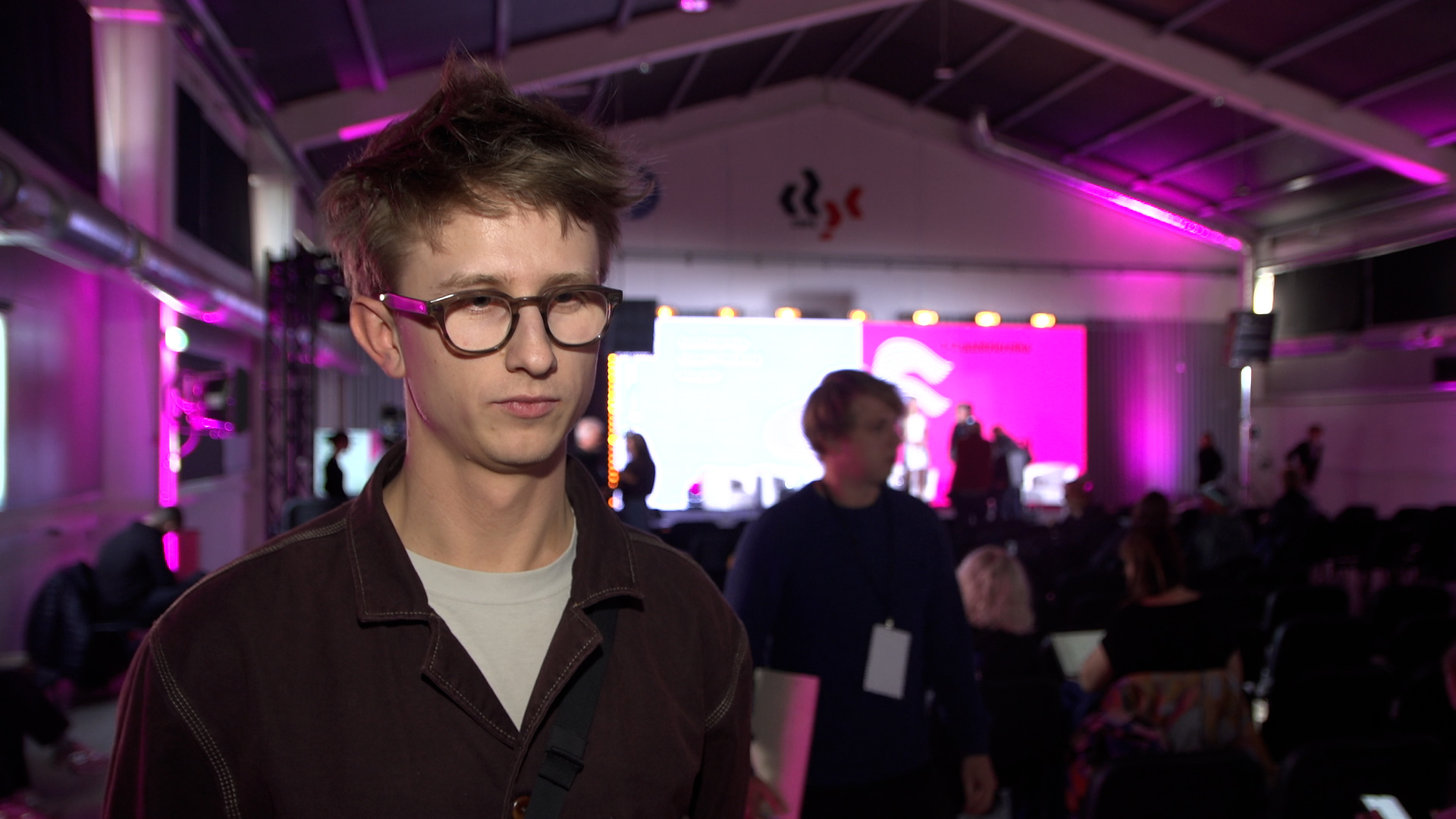 Duża popularność koncertów stadionowych może zagrażać mniejszym obiektom i artystom. Polski rynek szuka rozwiązań, żeby do tego nie doszło