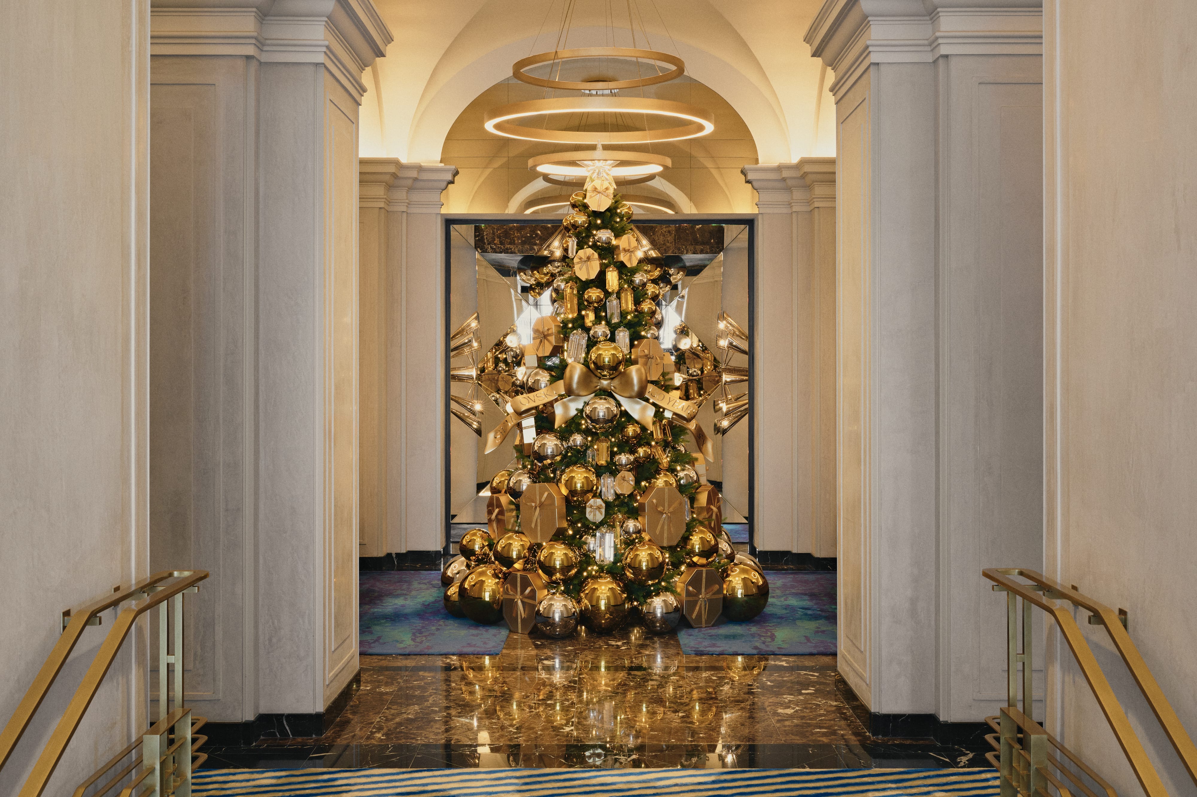 Swarovski i Raffles Europejski Warsaw celebrują wspólnie magię świąt