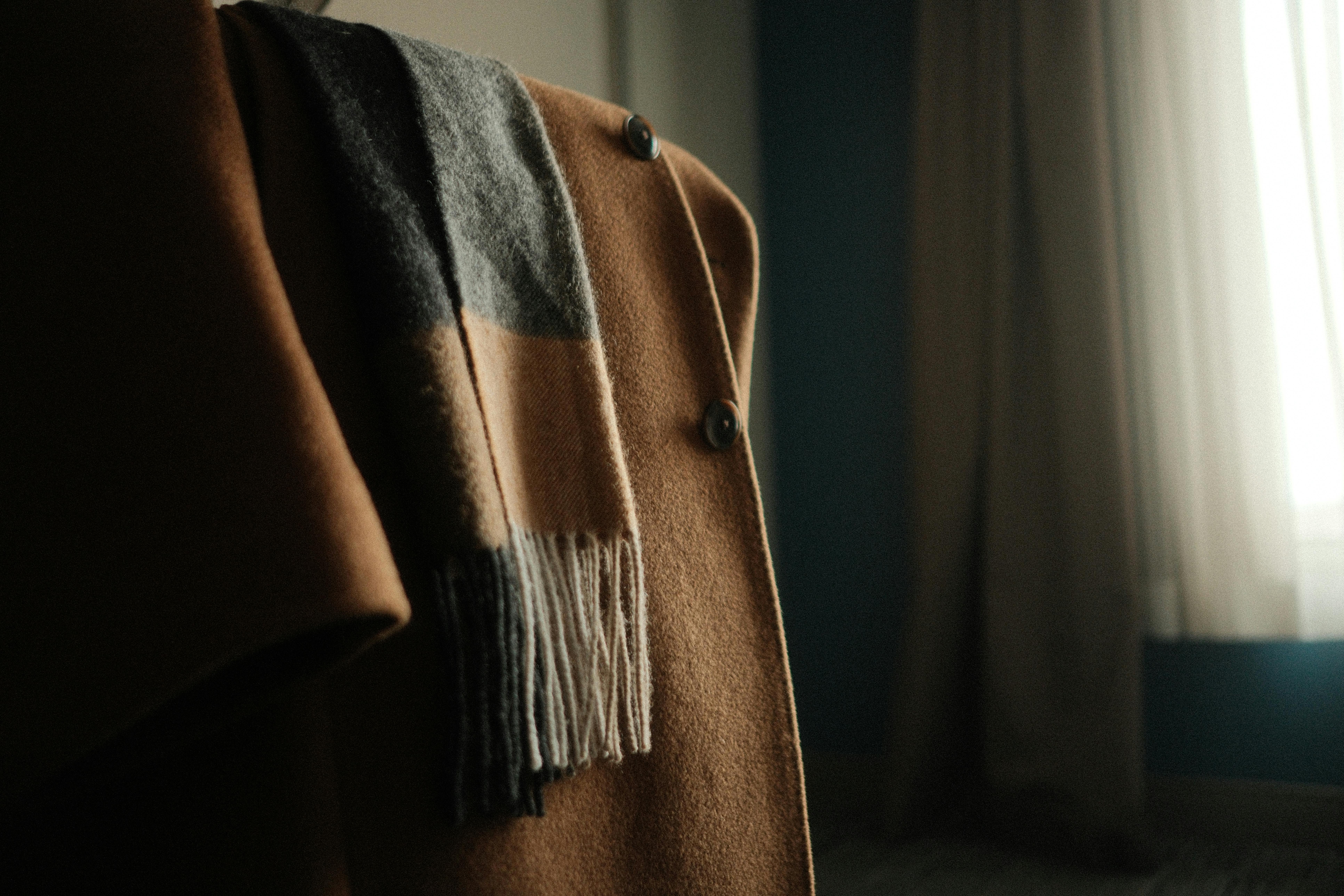 Najlepsze wełniane płaszcze damskie – gdzie kupić? 