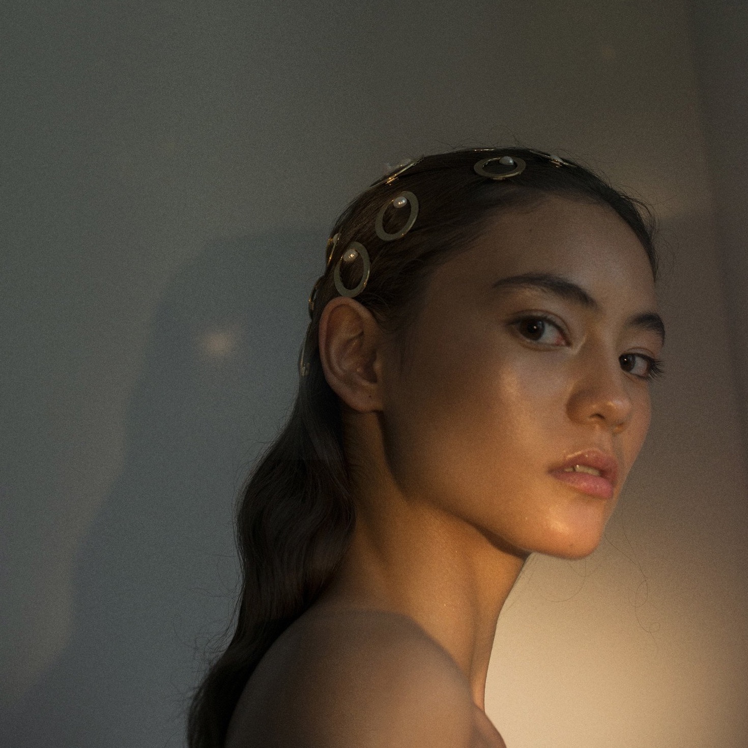 Najmodniejszy dodatek tego lata - ozdoby do włosów